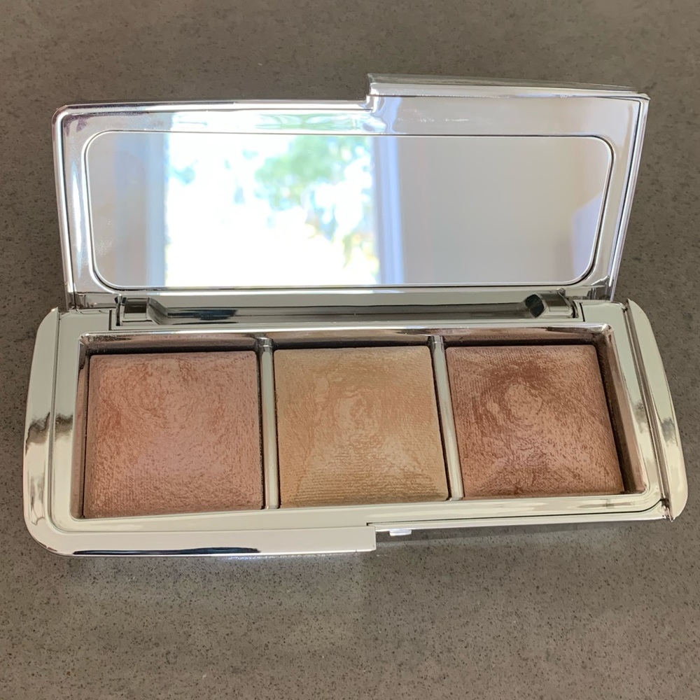 Hourglass Ambient Metallic Strobe Lighting Palette